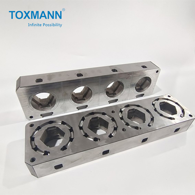 Toxmannの実用的な精密型の部品は化粧品のプラスチック型のための版の芯を取る