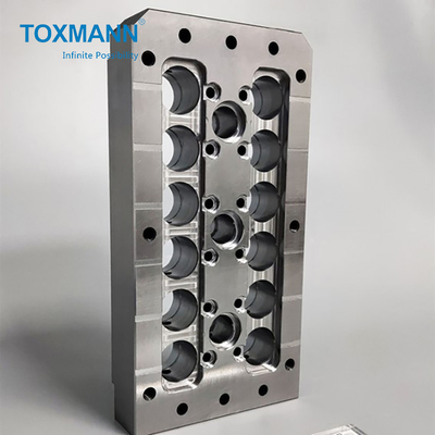 Toxmannの実用的な精密型の部品は化粧品のプラスチック型のための版の芯を取る